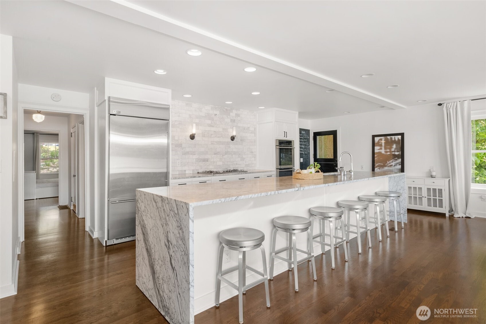 9144 Edgewater Drive SW, Lakewood, WA 98499