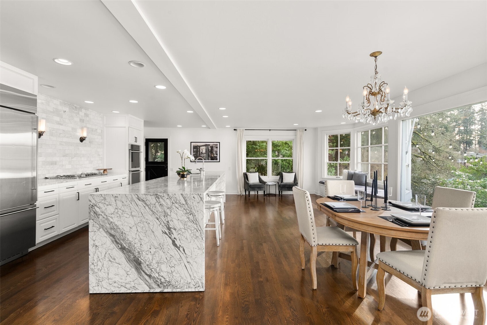 9144 Edgewater Drive SW, Lakewood, WA 98499