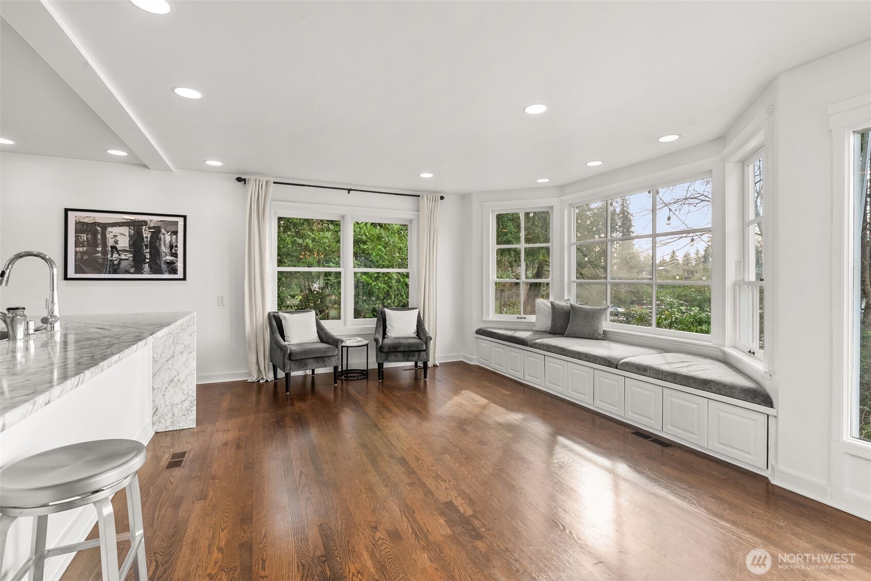 9144 Edgewater Drive SW, Lakewood, WA 98499