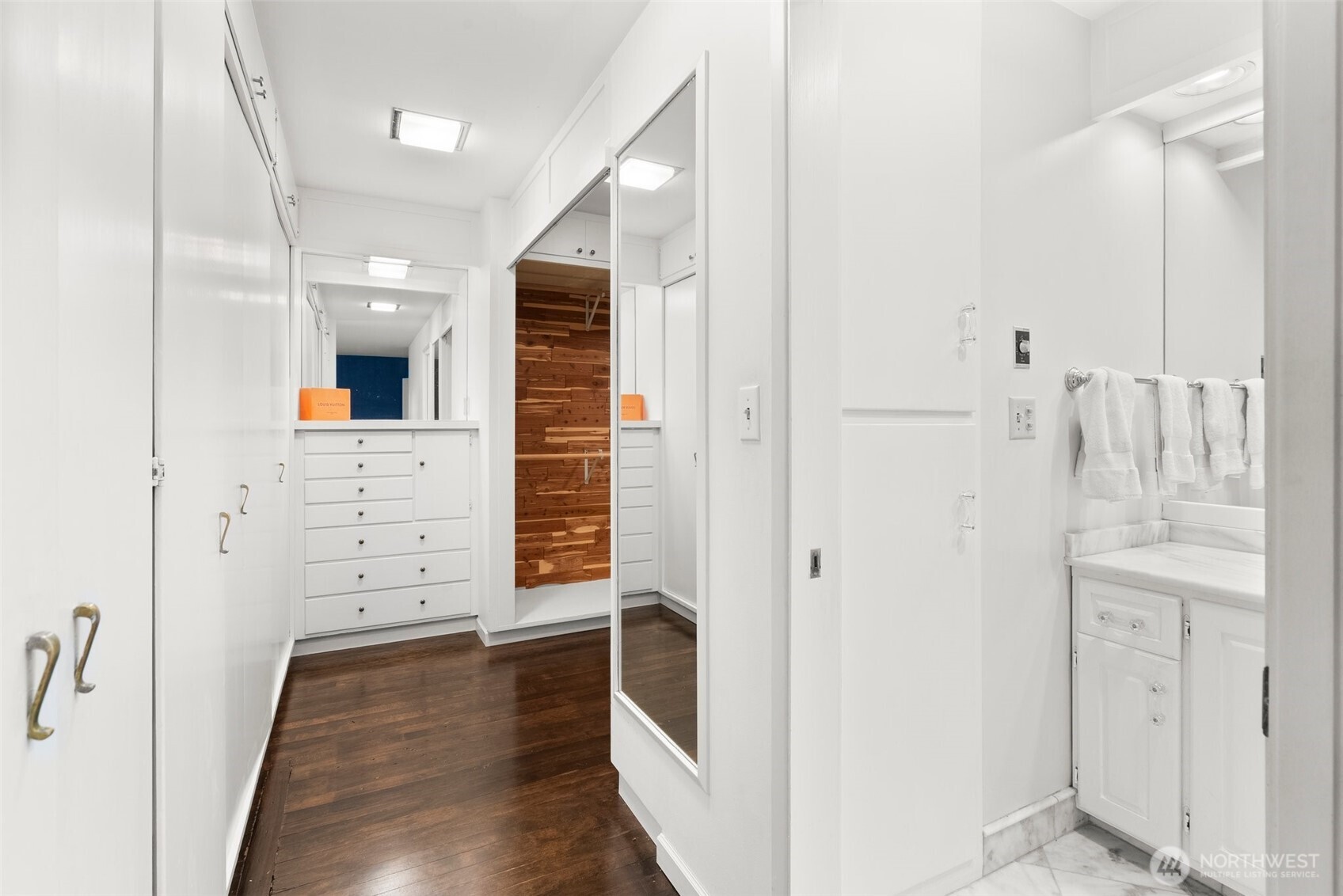 9144 Edgewater Drive SW, Lakewood, WA 98499