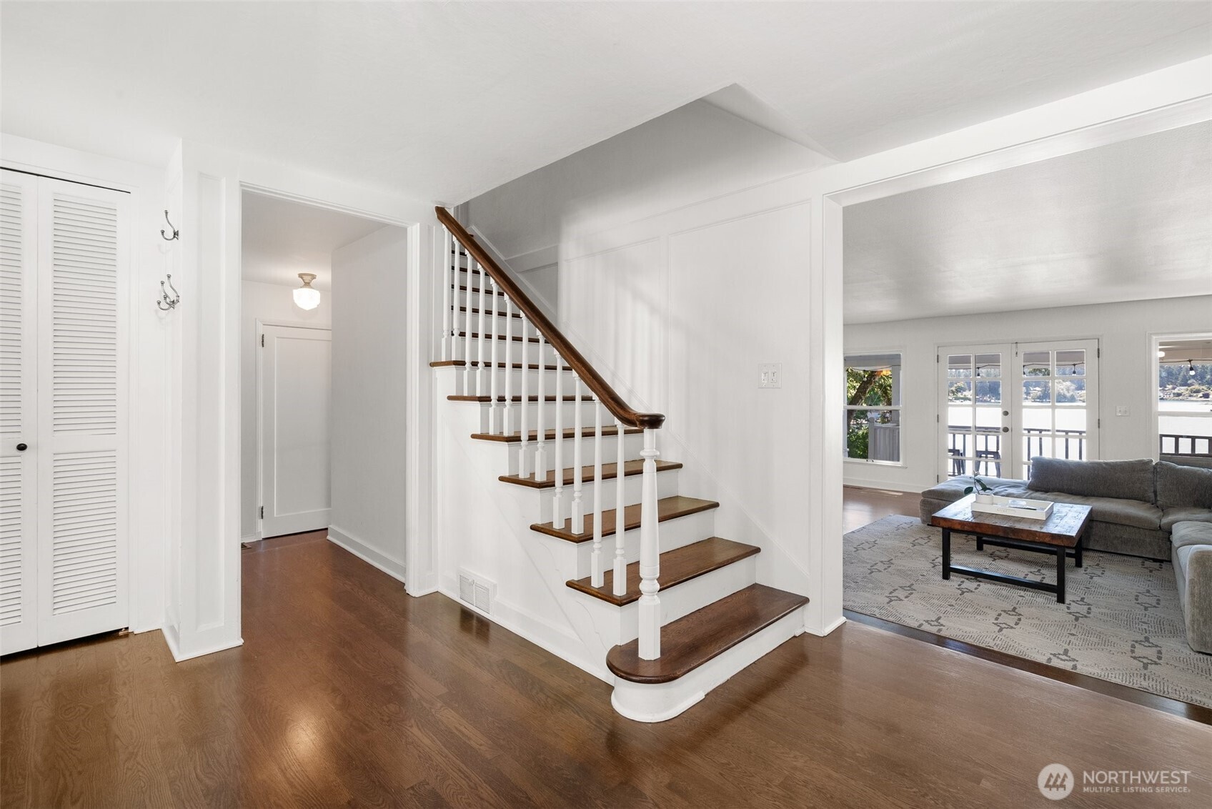 9144 Edgewater Drive SW, Lakewood, WA 98499