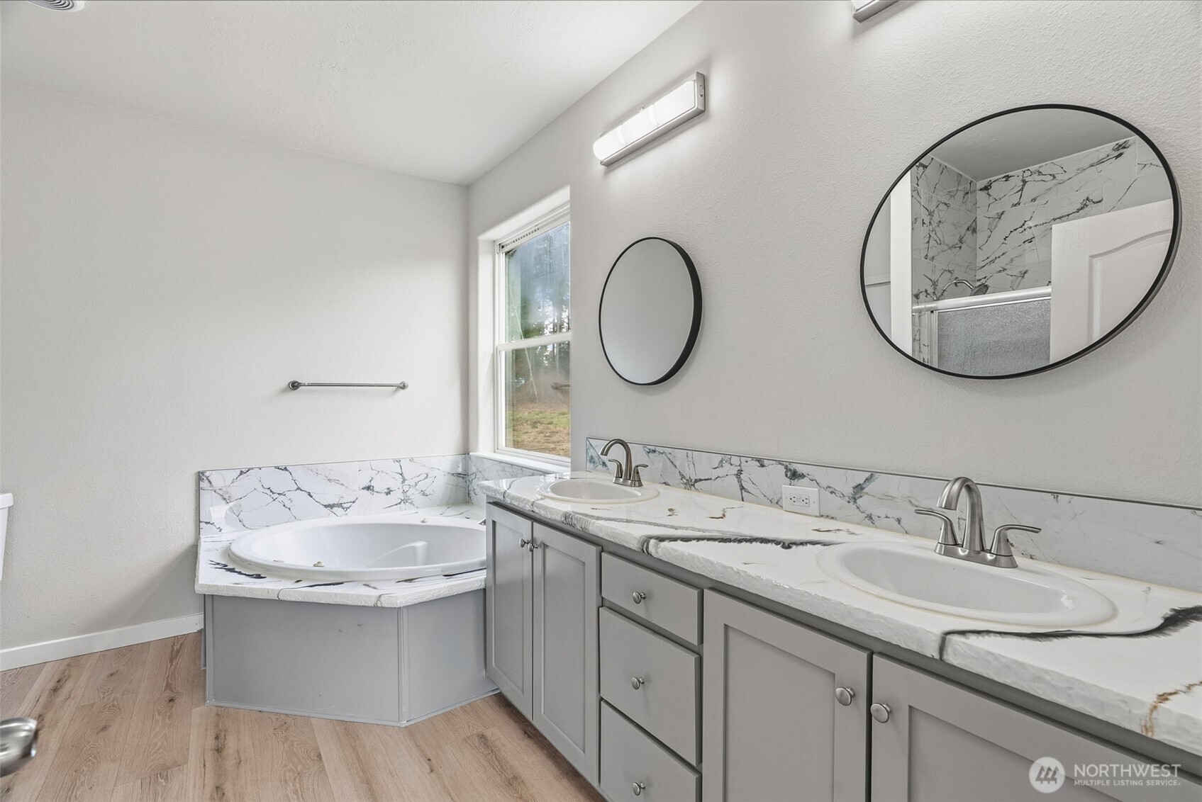 1184 US Hwy 12 , Chehalis, WA 98532