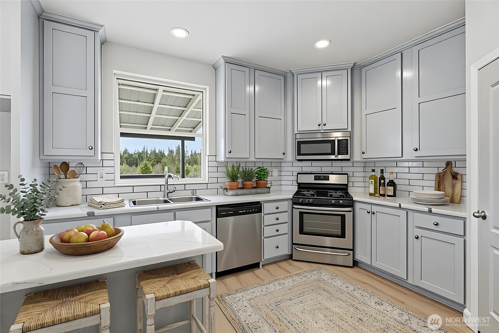 1184 US Hwy 12 , Chehalis, WA 98532