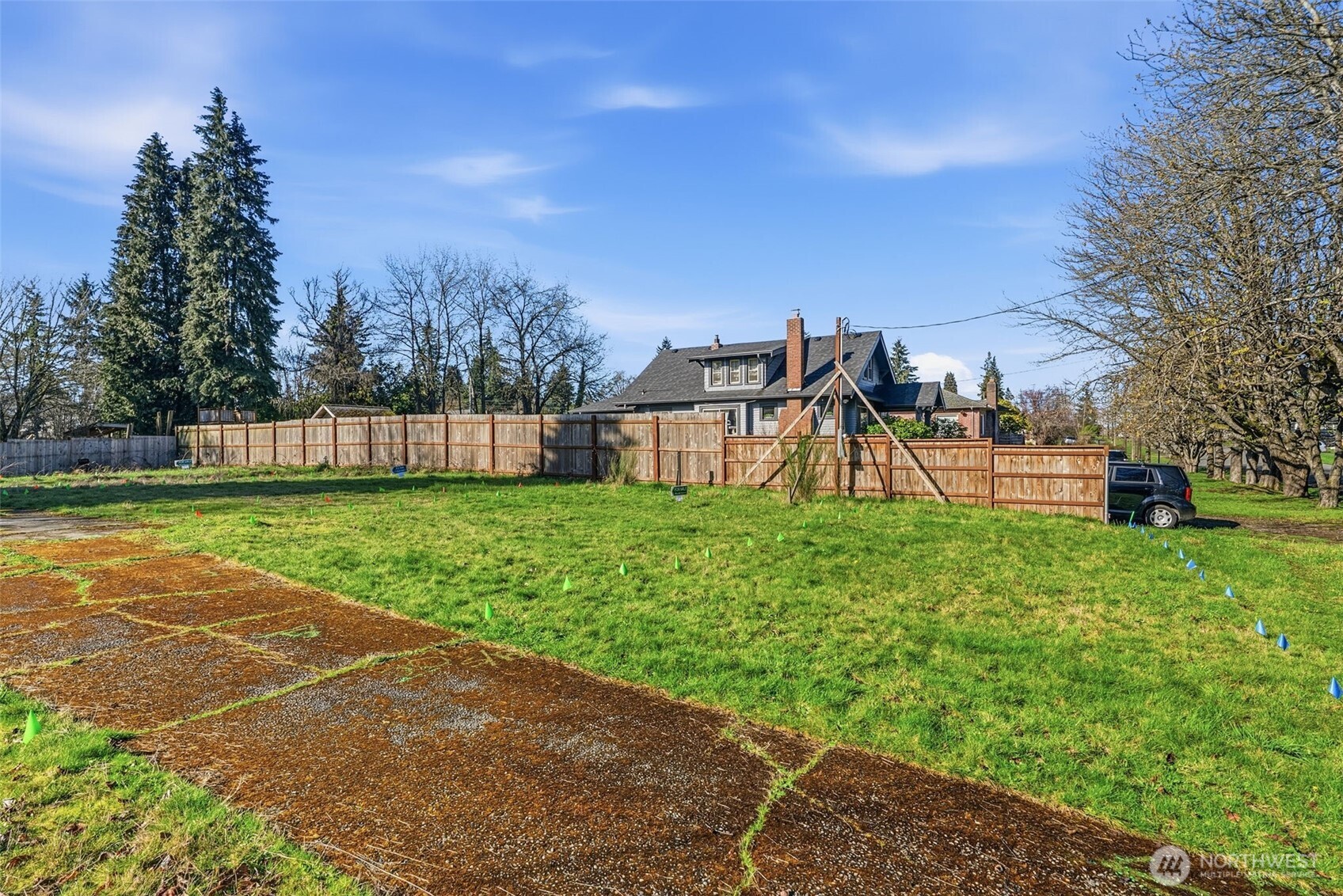 328 E 40th Street , Tacoma, WA 98404