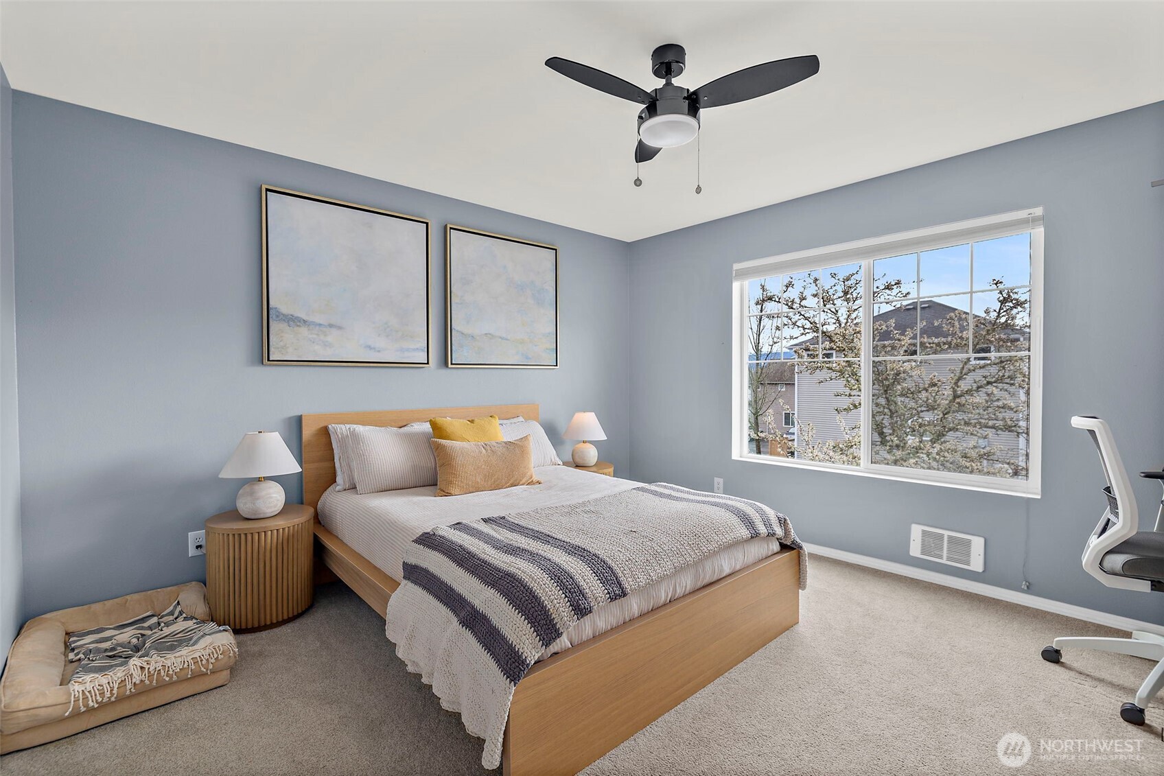 6827 SE Gove Street #10, Snoqualmie, WA 98065