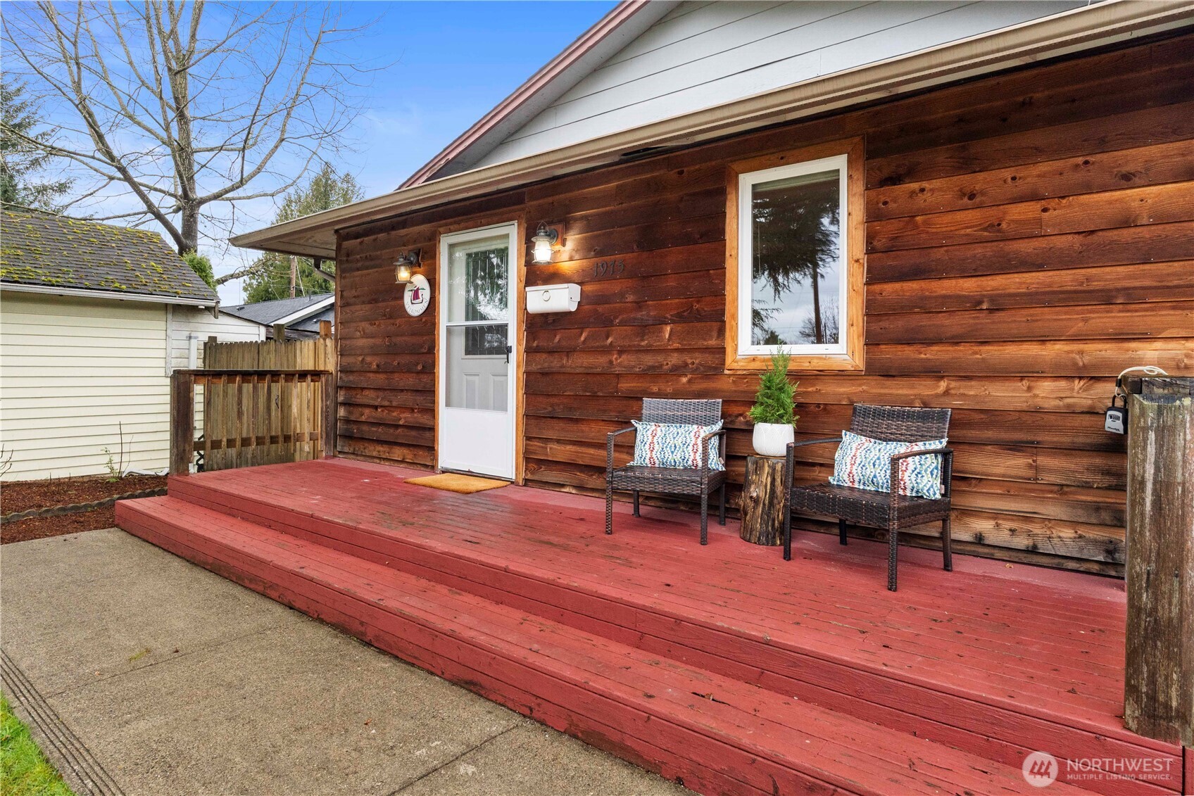 1975 Wilson Avenue , Enumclaw, WA 98022