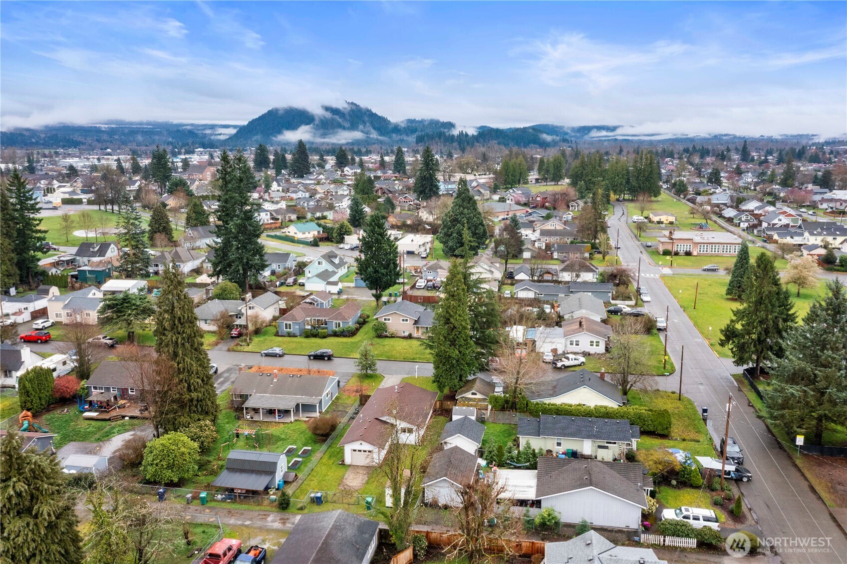 1975 Wilson Avenue , Enumclaw, WA 98022