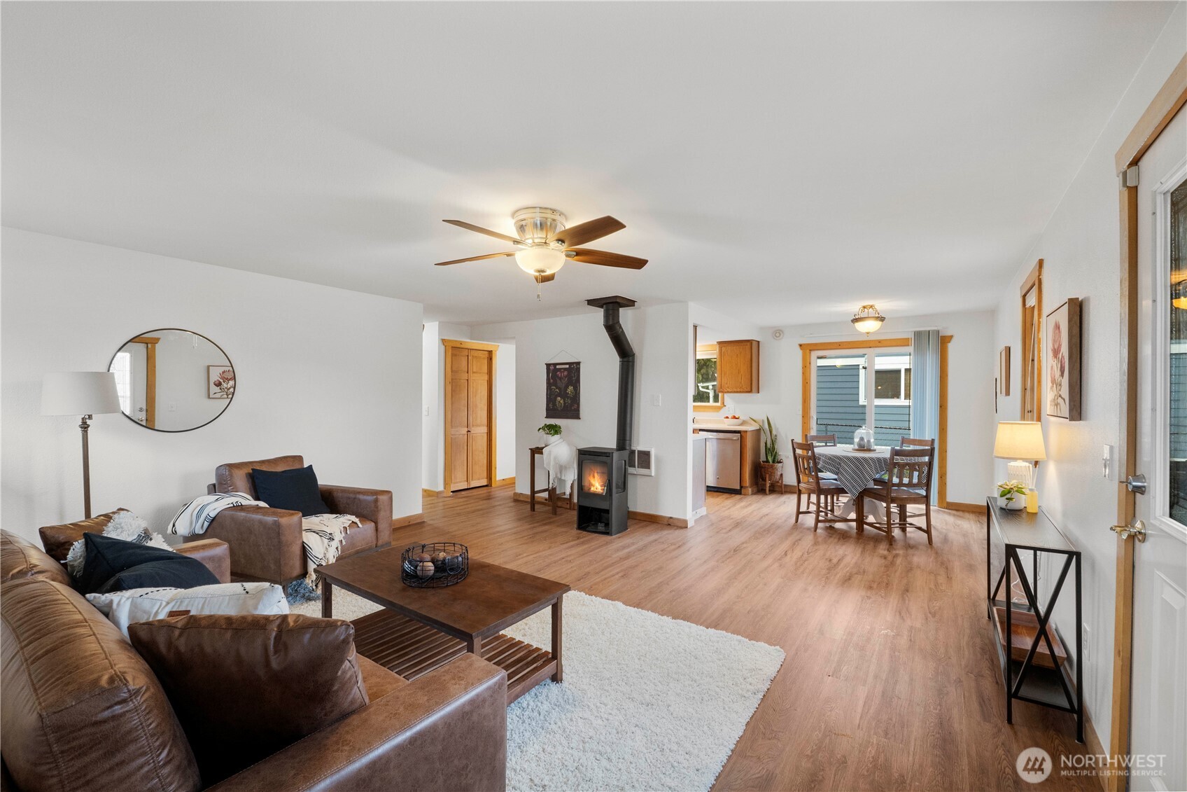 1975 Wilson Avenue , Enumclaw, WA 98022