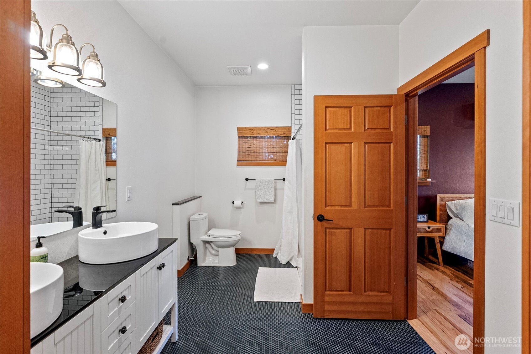 3040 Classic Avenue NE, Bremerton, WA 98310