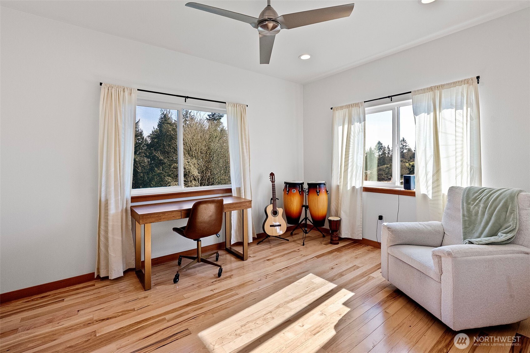 3040 Classic Avenue NE, Bremerton, WA 98310