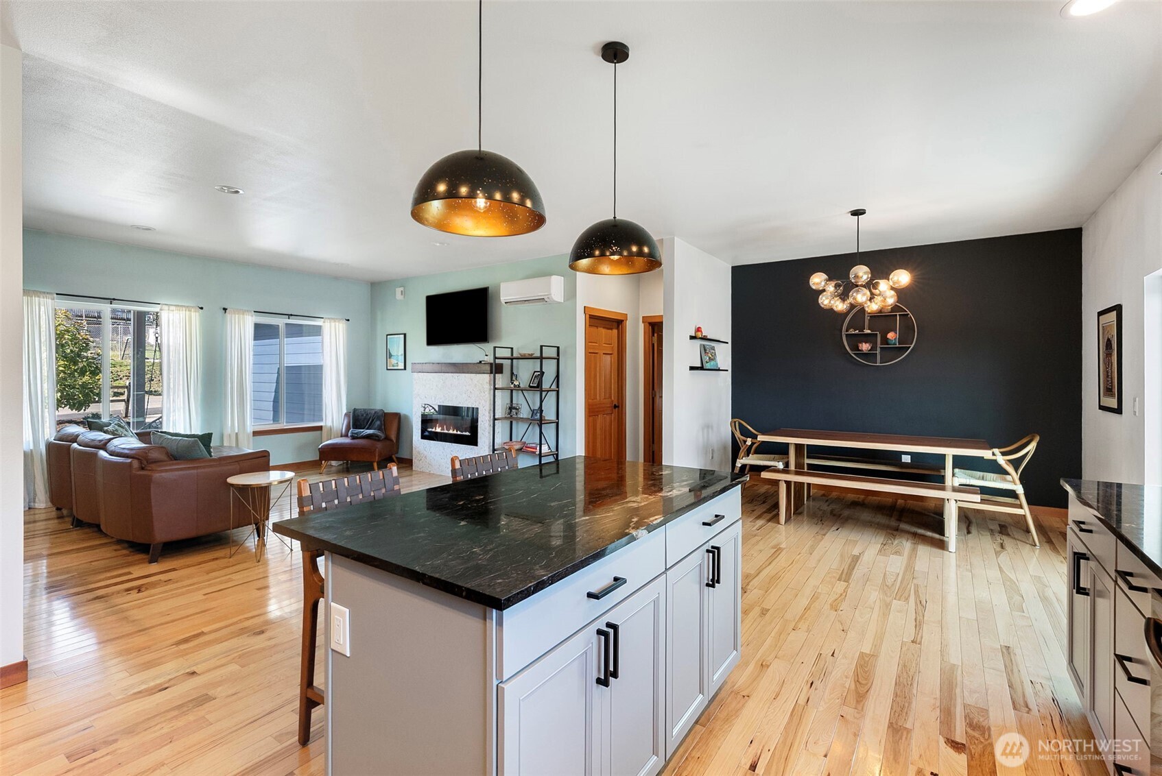 3040 Classic Avenue NE, Bremerton, WA 98310