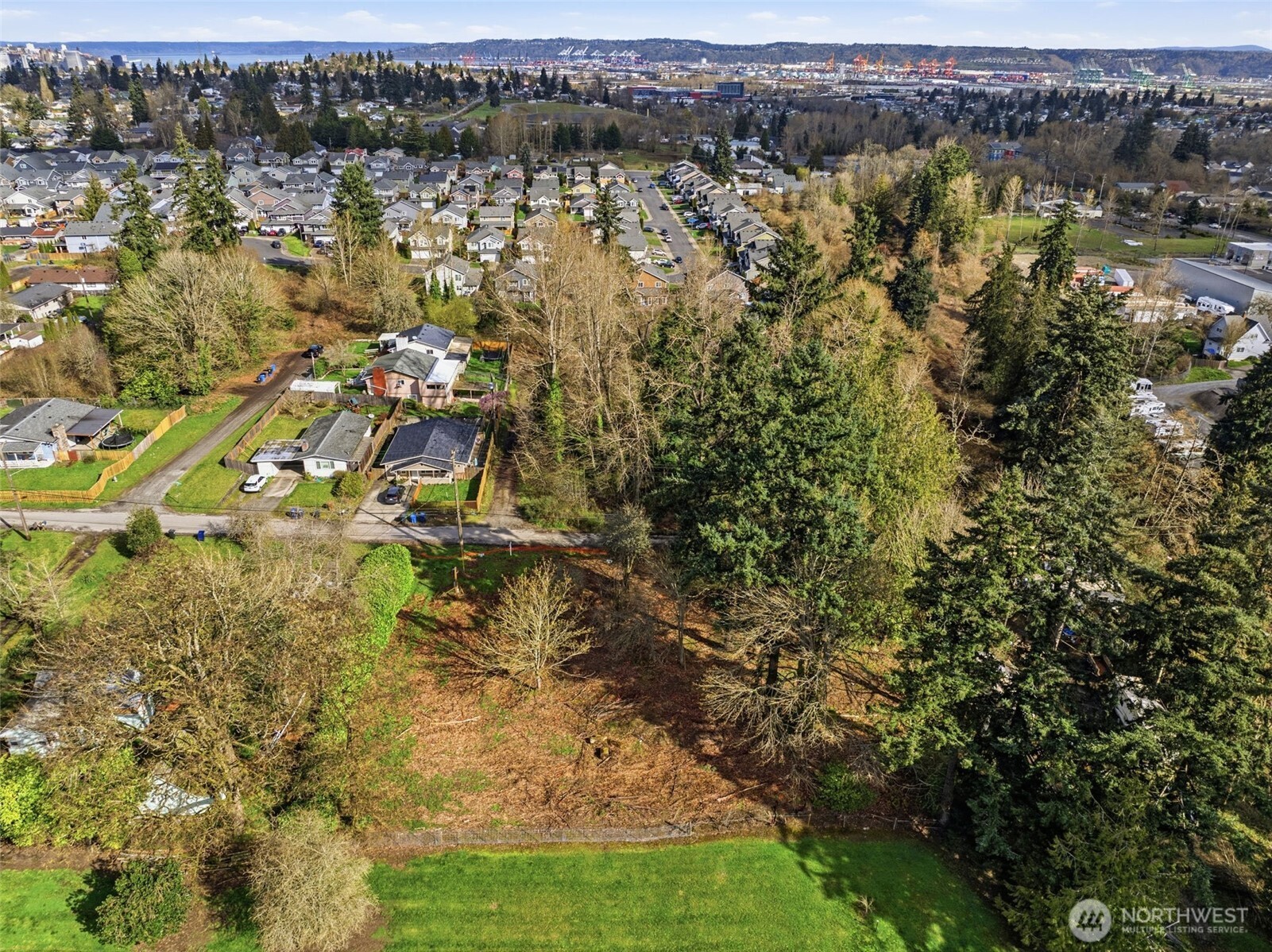 1406 E 44th Street , Tacoma, WA 98404