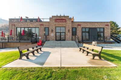 2037 W Woodin Ave. , Chelan, WA 98816