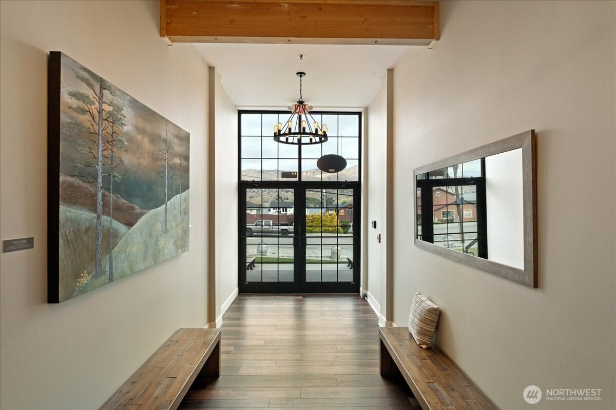 2037 W Woodin Ave. , Chelan, WA 98816