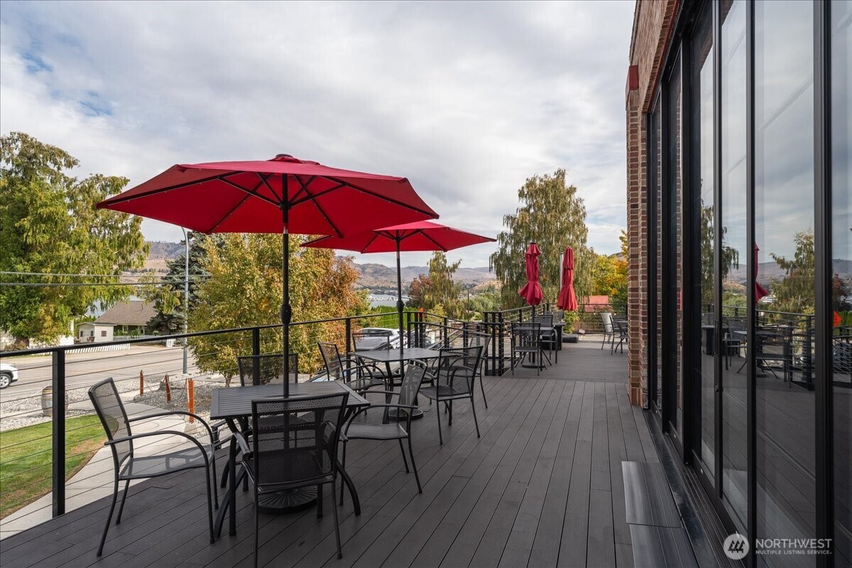 2037 W Woodin Ave. , Chelan, WA 98816