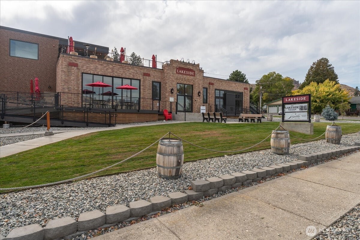 2037 W Woodin Ave. , Chelan, WA 98816