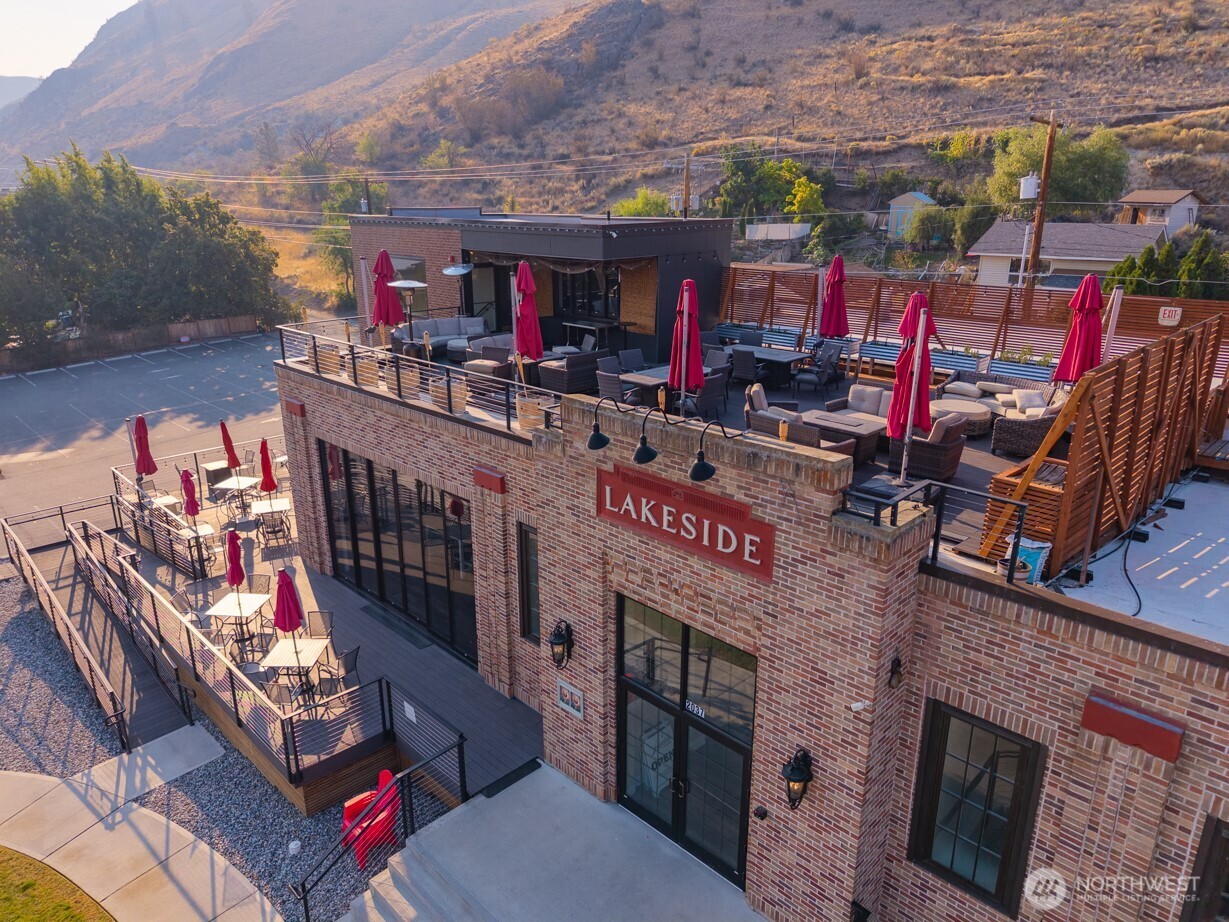 2037 W Woodin Ave. , Chelan, WA 98816
