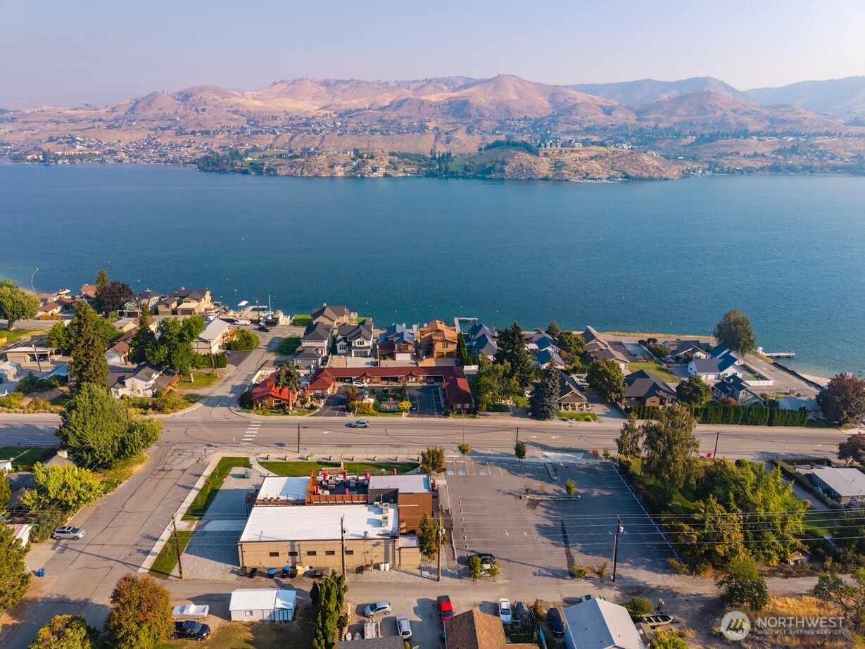 2037 W Woodin Ave. , Chelan, WA 98816