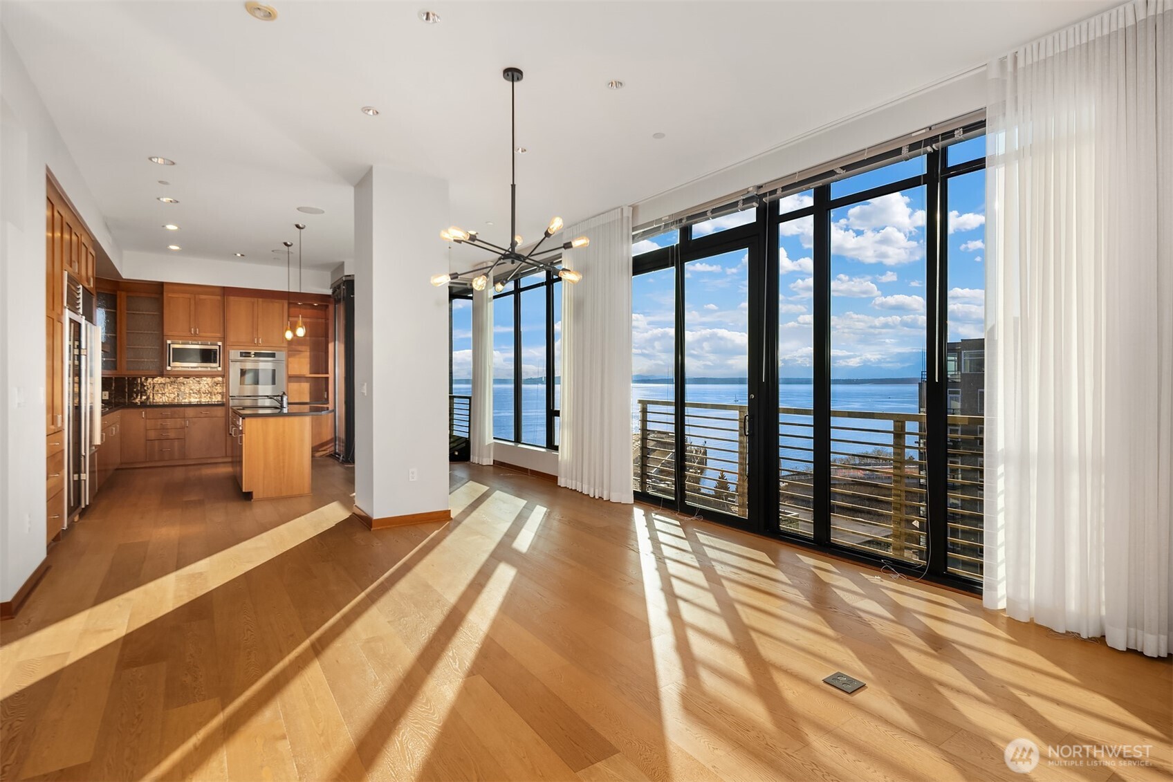 2716 Elliott Avenue #1204, Seattle, WA 98121