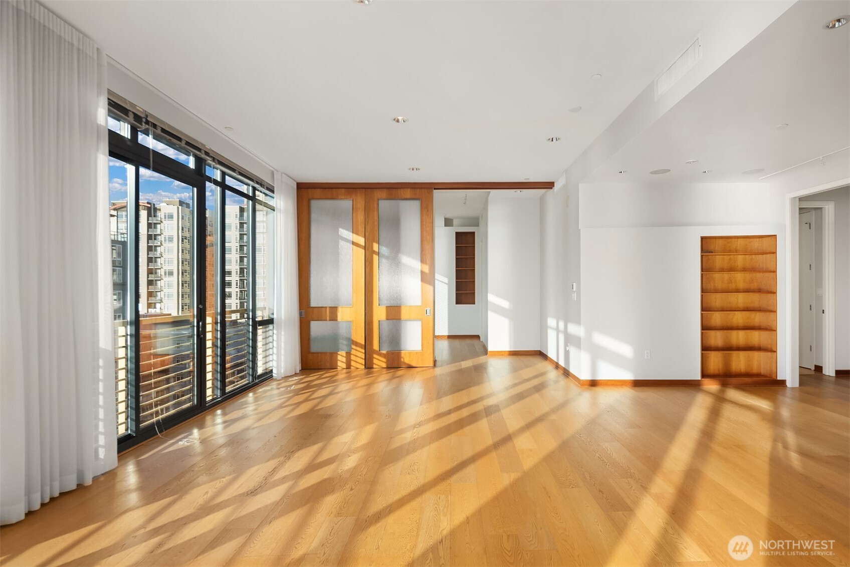 2716 Elliott Avenue #1204, Seattle, WA 98121