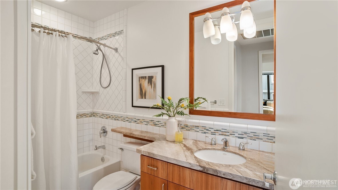 2716 Elliott Avenue #1204, Seattle, WA 98121