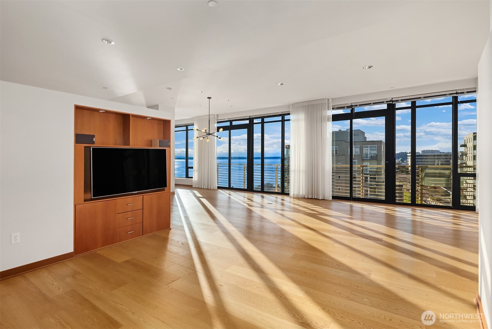 2716 Elliott Avenue #1204, Seattle, WA 98121