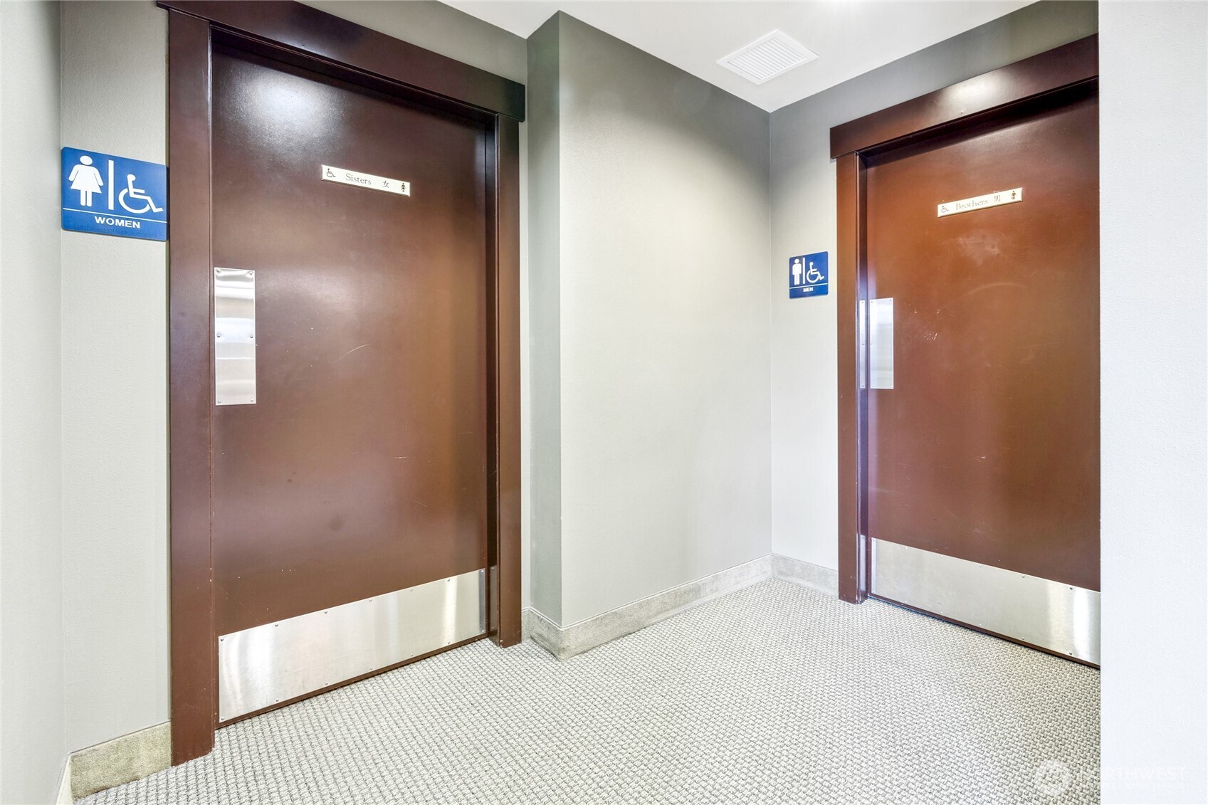 812 Davis Place S, Seattle, WA 98144