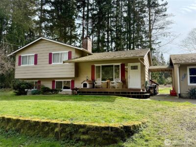 11477 NE Tulin Road , Kingston, WA 98346