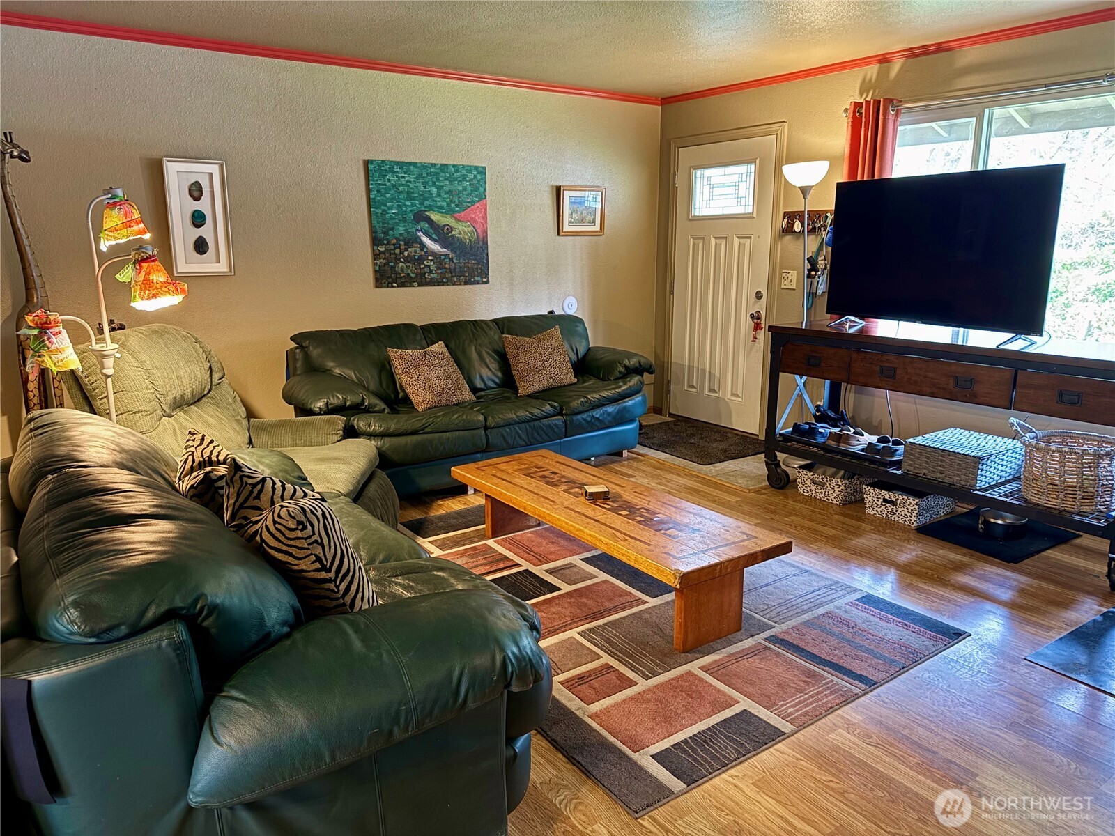 11477 NE Tulin Road , Kingston, WA 98346