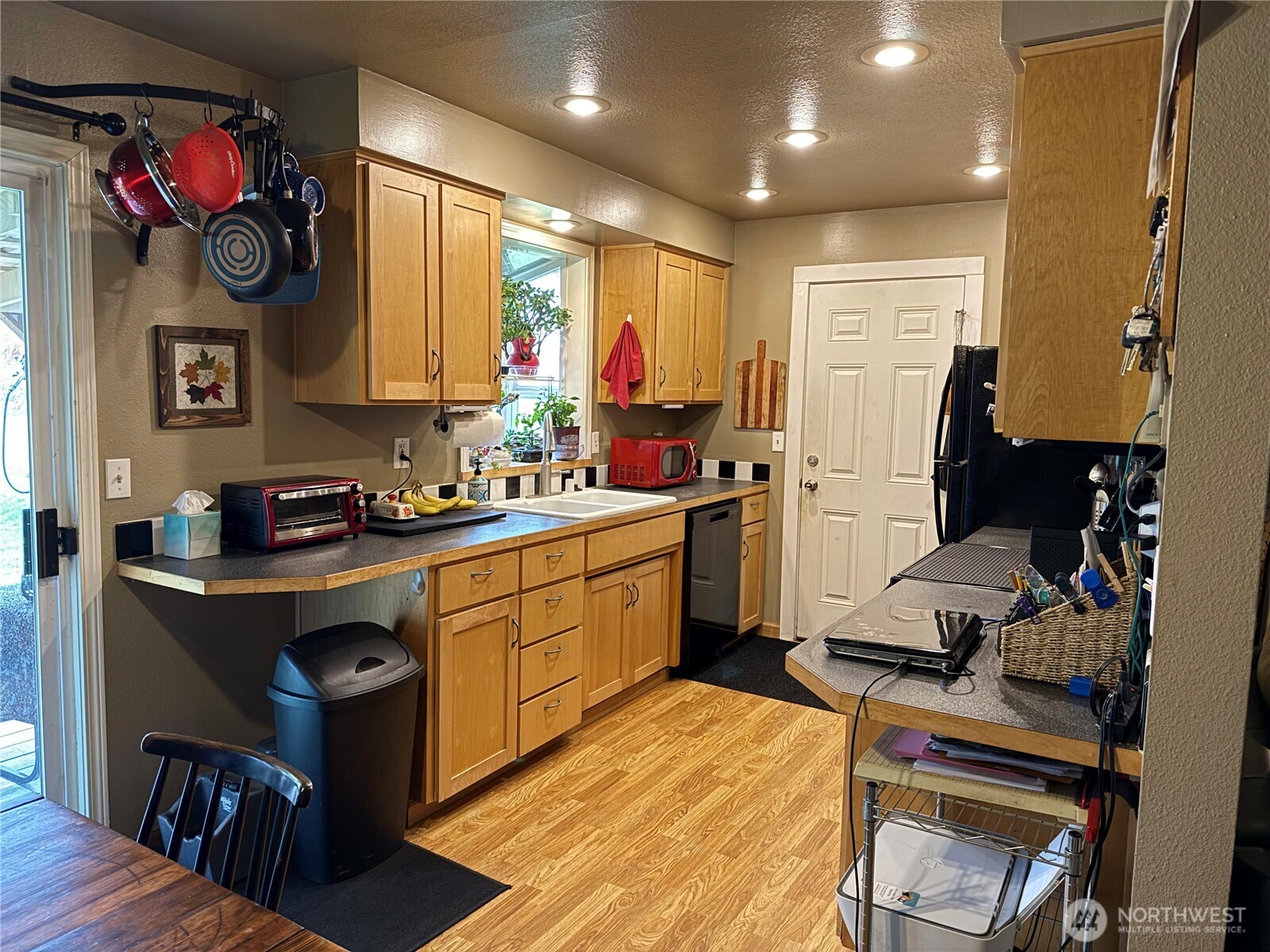 11477 NE Tulin Road , Kingston, WA 98346