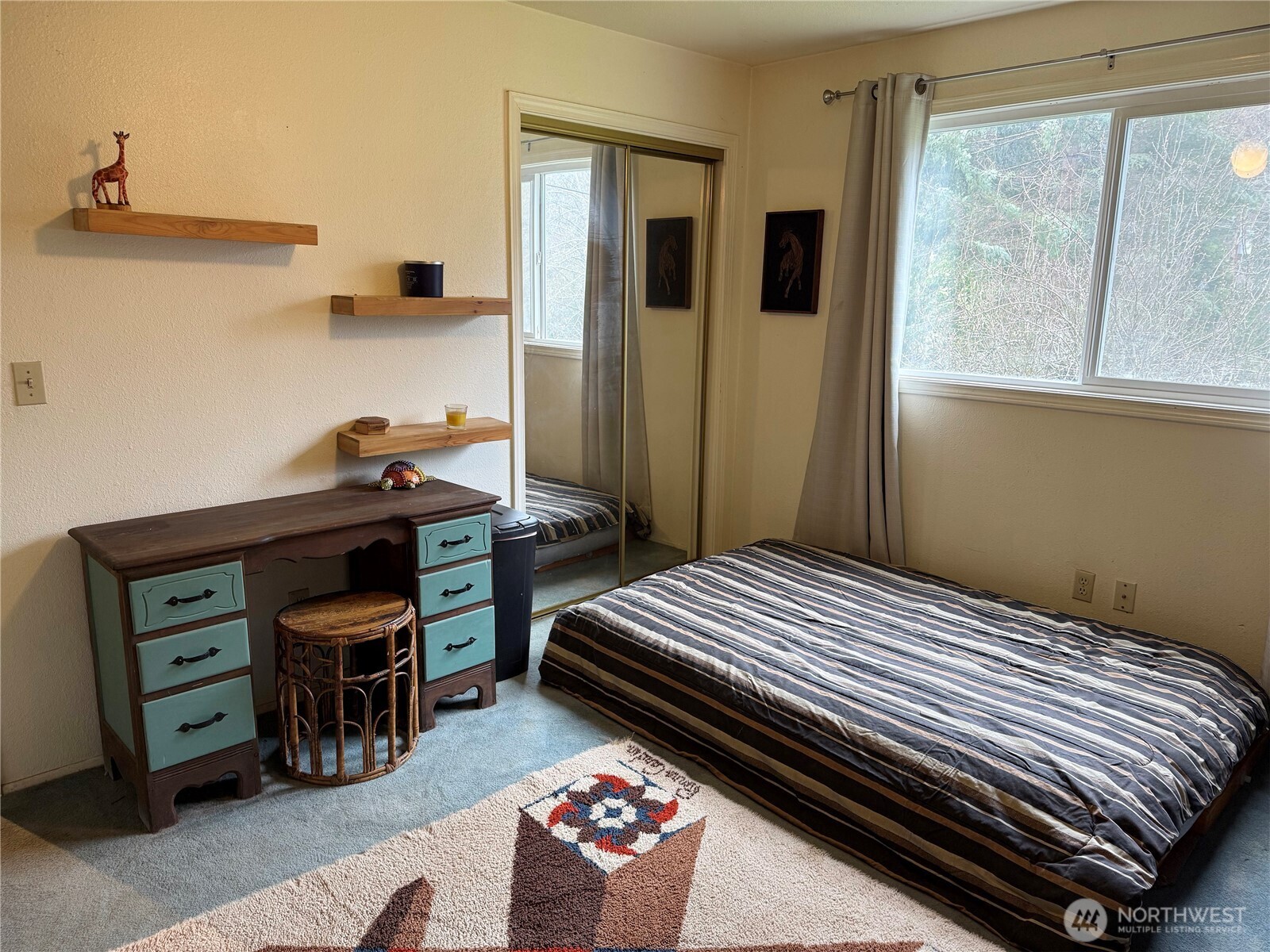 11477 NE Tulin Road , Kingston, WA 98346