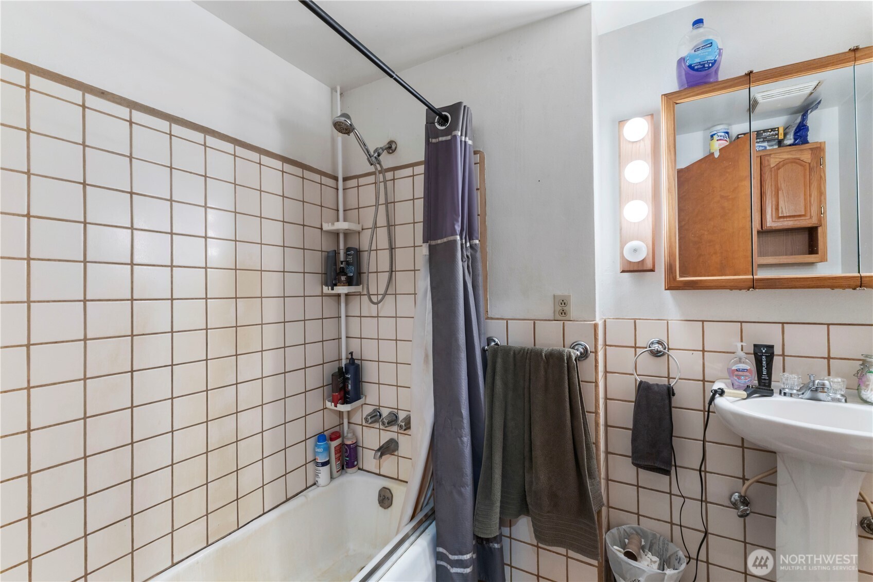 15433 SE 275th Street , Kent, WA 98042