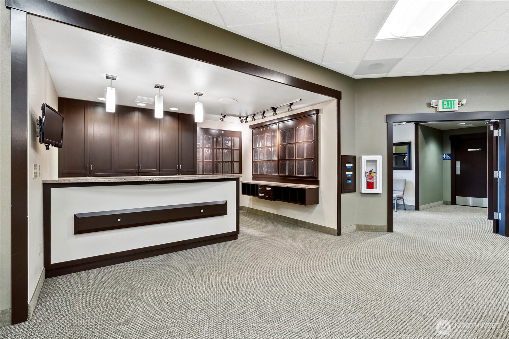 812 Davis Place S, Seattle, WA 98144