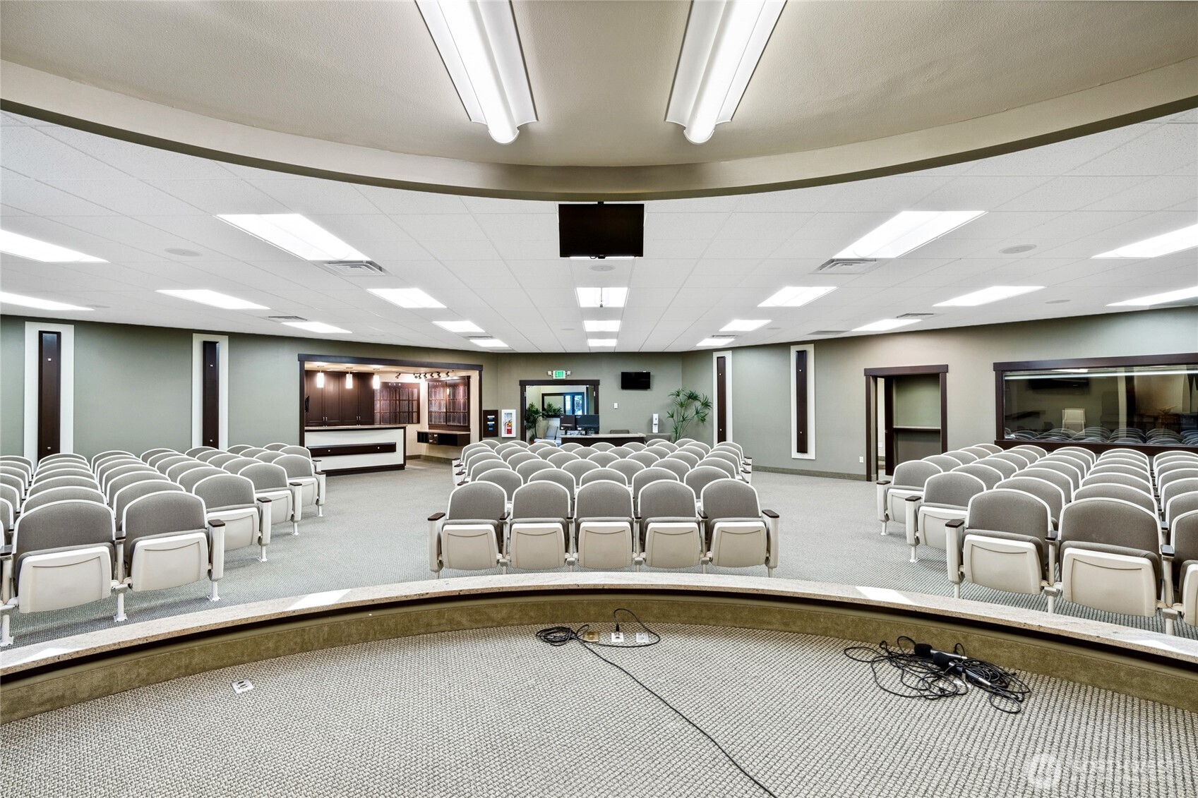 812 Davis Place S, Seattle, WA 98144