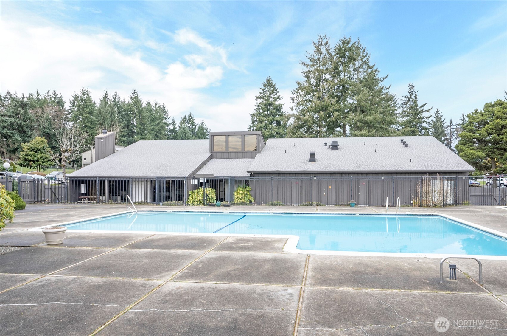 6122 N 16th Street #I108, Tacoma, WA 98406-2416