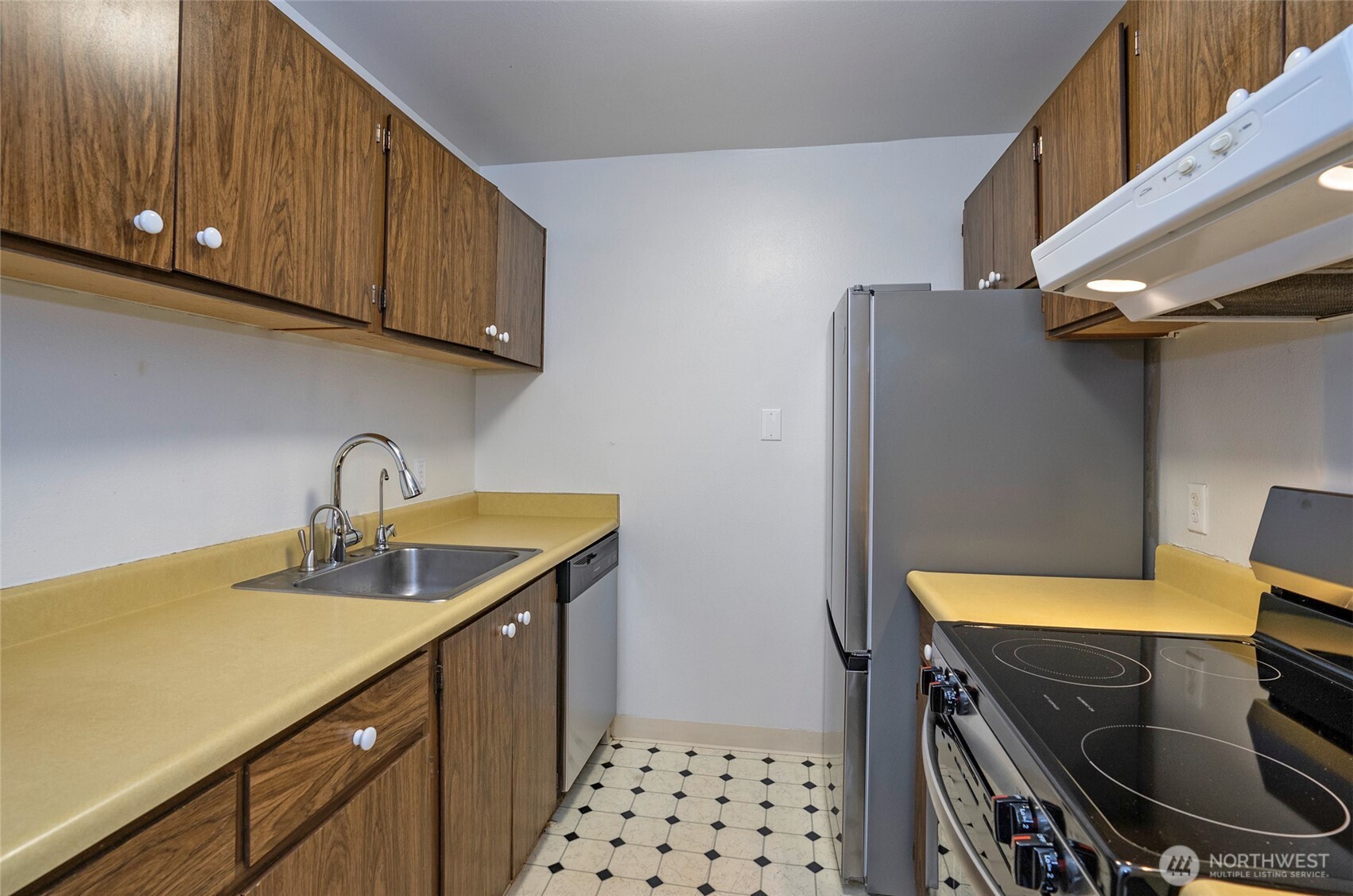 6122 N 16th Street #I108, Tacoma, WA 98406-2416