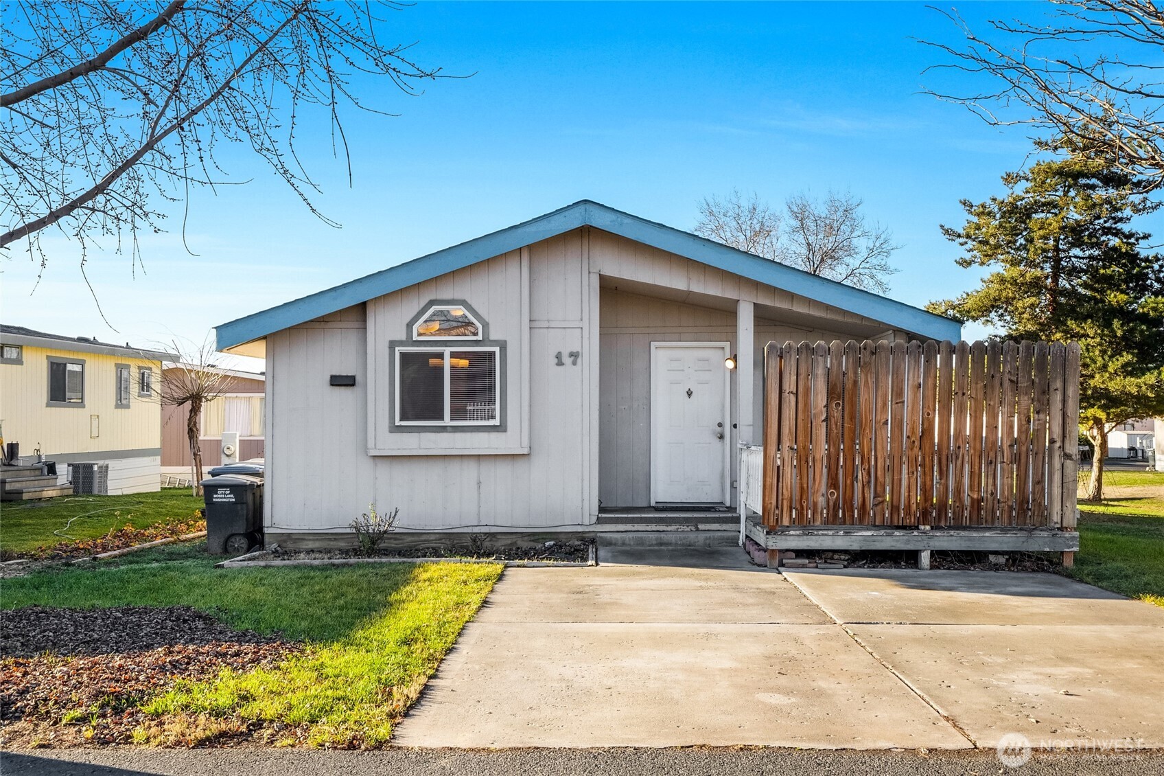 900 N Grape Drive #17, Moses Lake, WA 98837