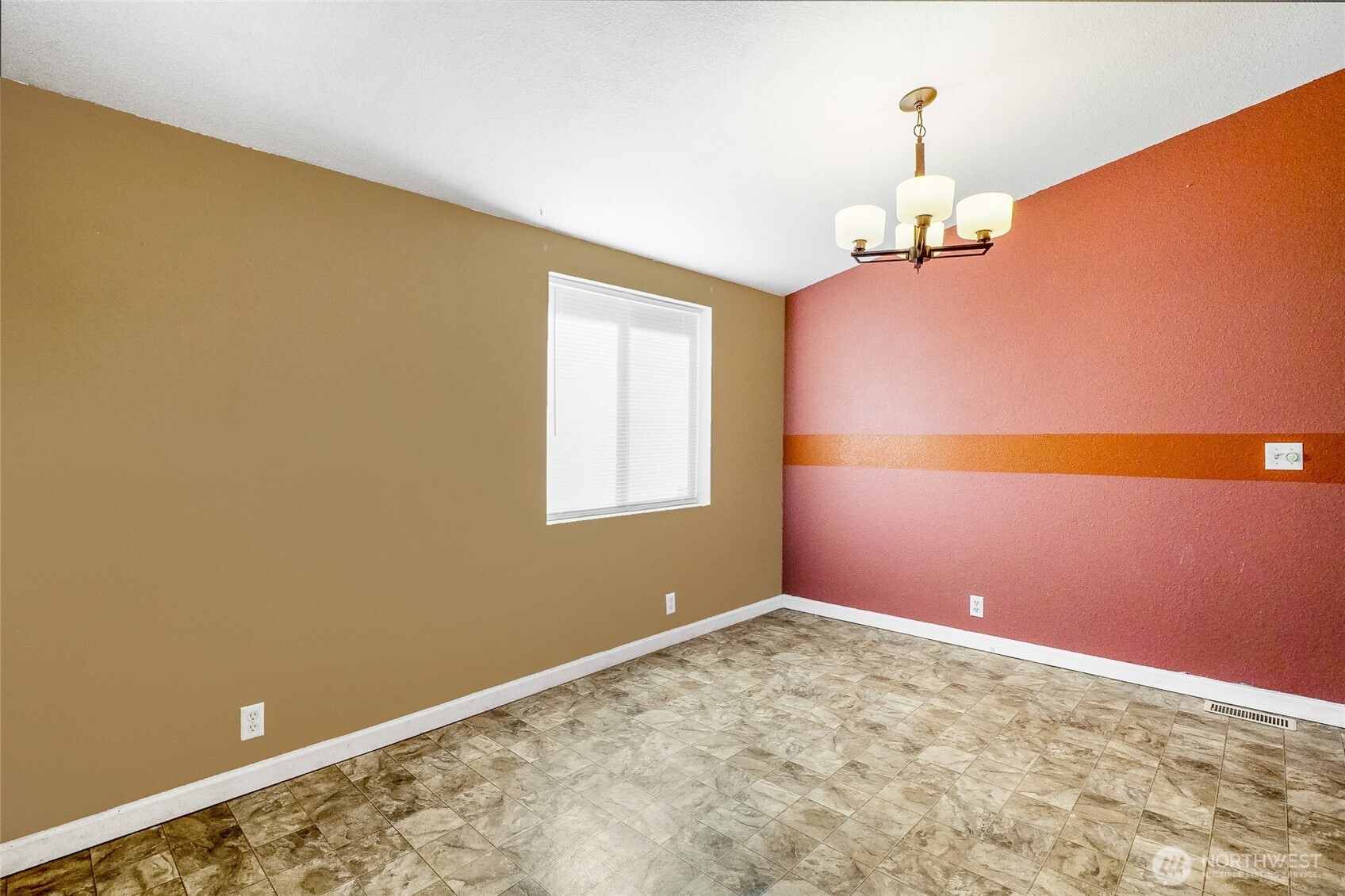900 N Grape Drive #17, Moses Lake, WA 98837
