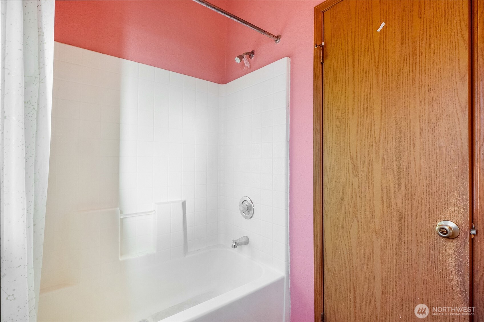 900 N Grape Drive #17, Moses Lake, WA 98837