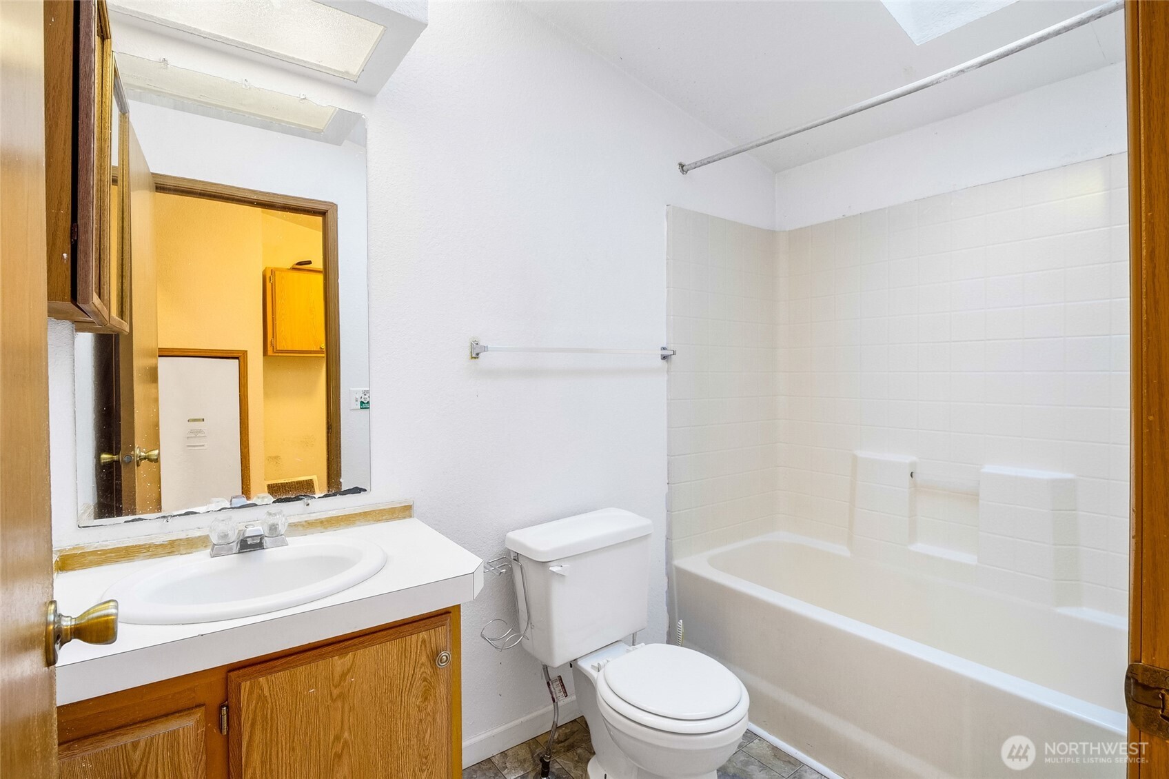 900 N Grape Drive #17, Moses Lake, WA 98837