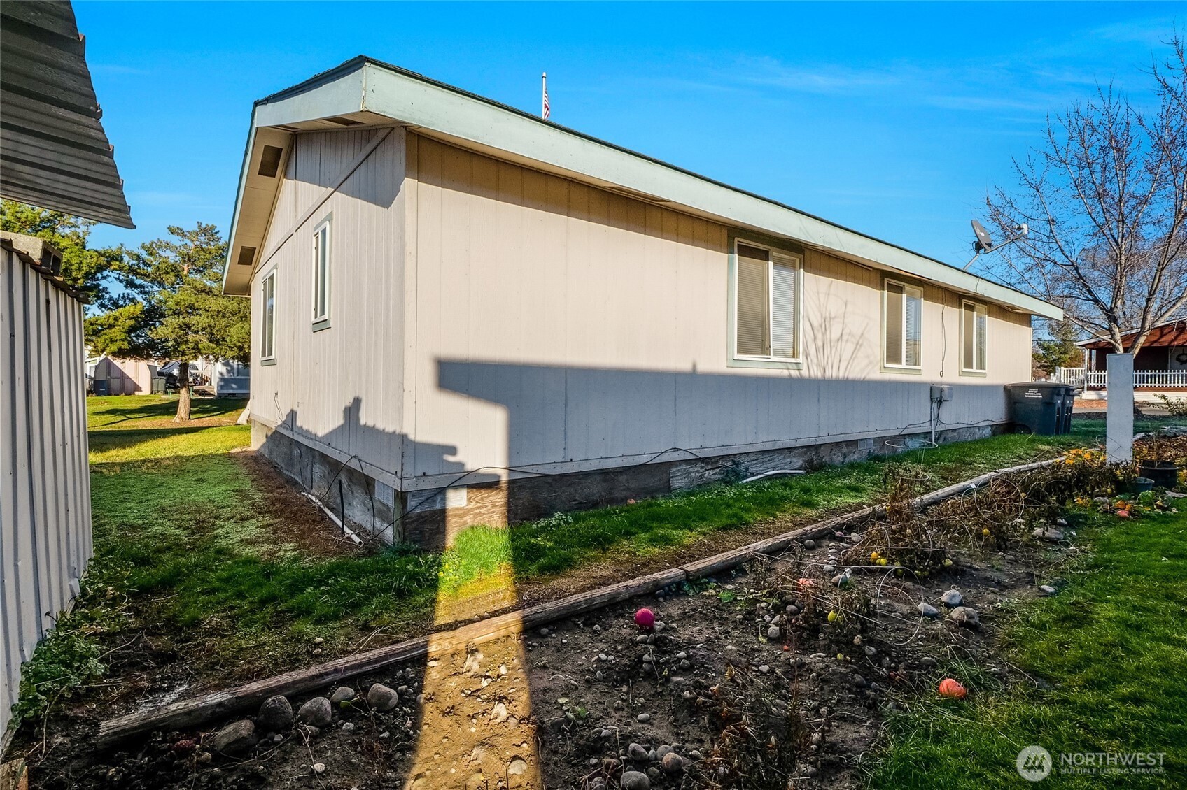 900 N Grape Drive #17, Moses Lake, WA 98837