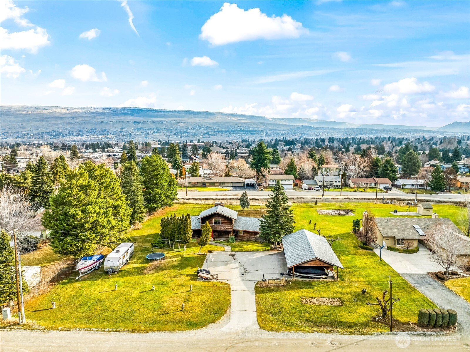 1919 B 5th St , Wenatchee, WA 98801