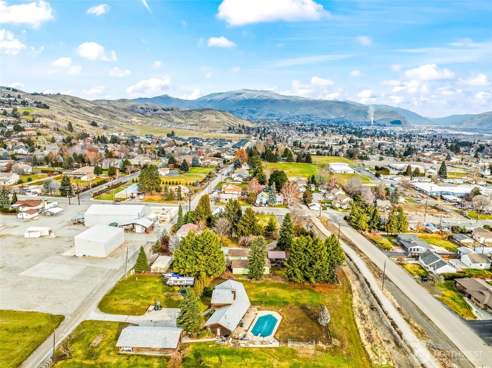 1919 B 5th St , Wenatchee, WA 98801