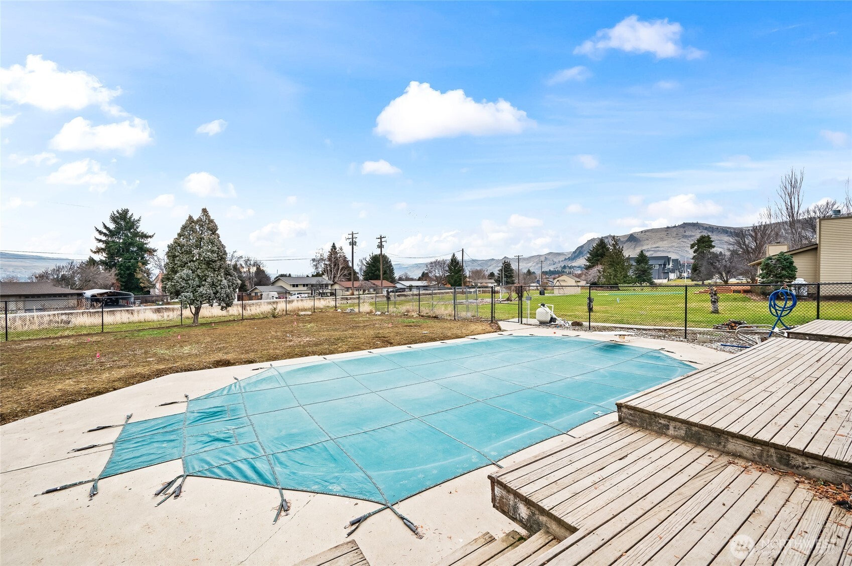 1919 B 5th St , Wenatchee, WA 98801