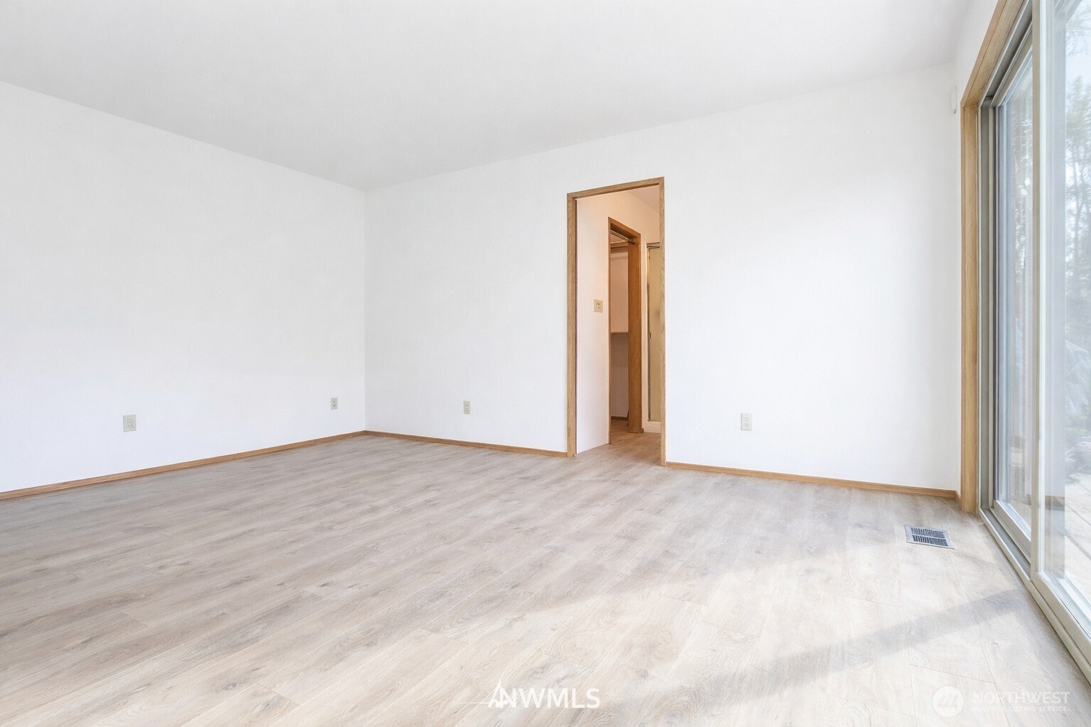 1919 B 5th St , Wenatchee, WA 98801