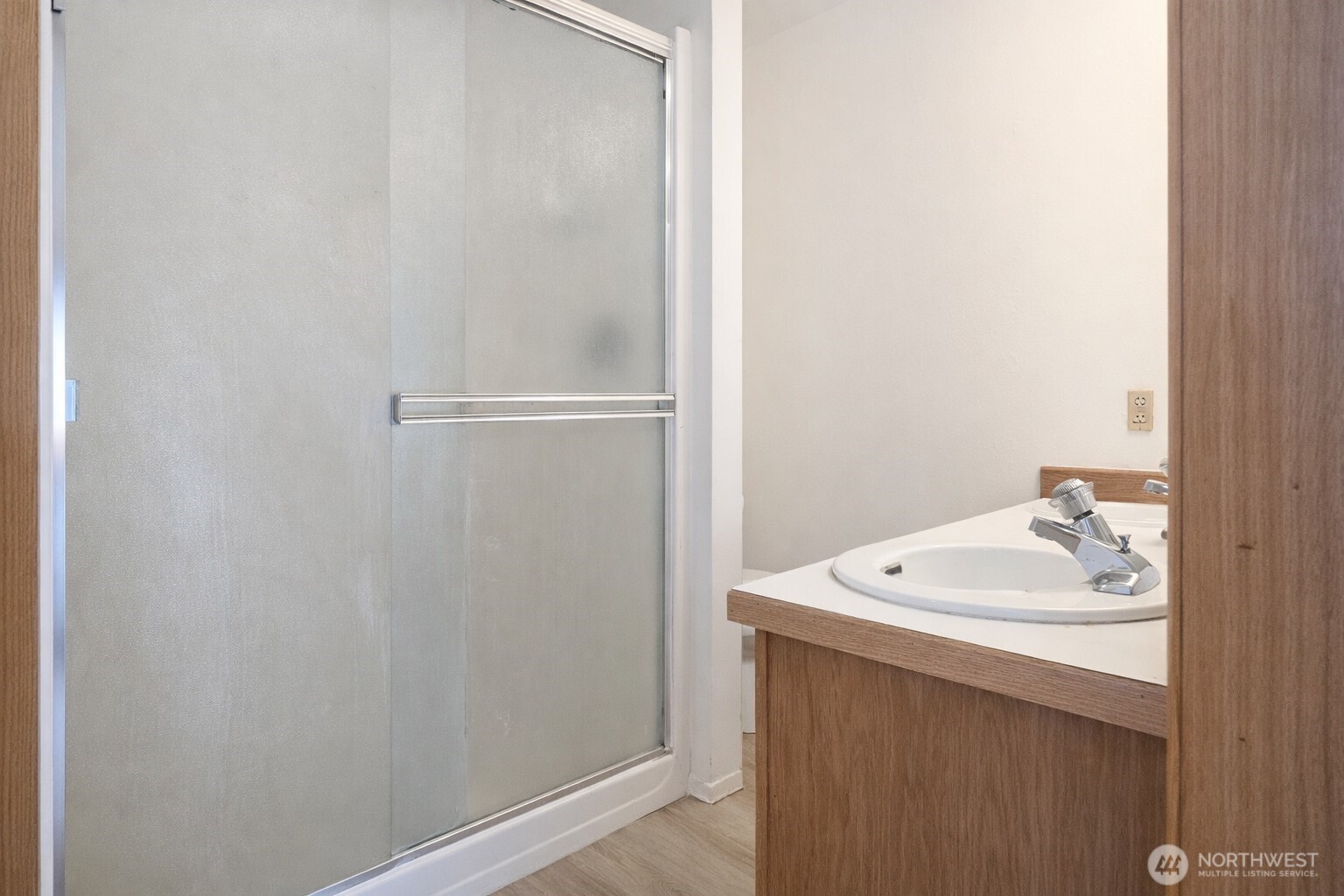 1919 B 5th St , Wenatchee, WA 98801