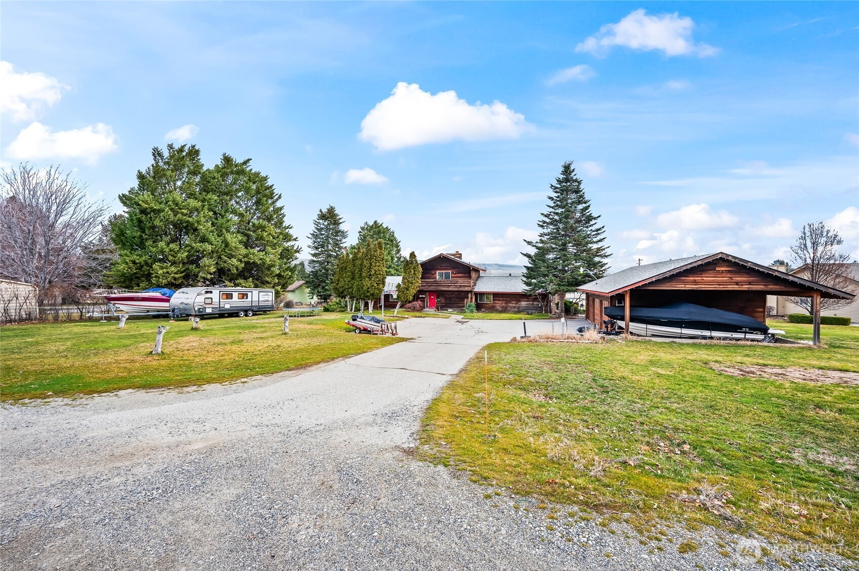 1919 B 5th St , Wenatchee, WA 98801