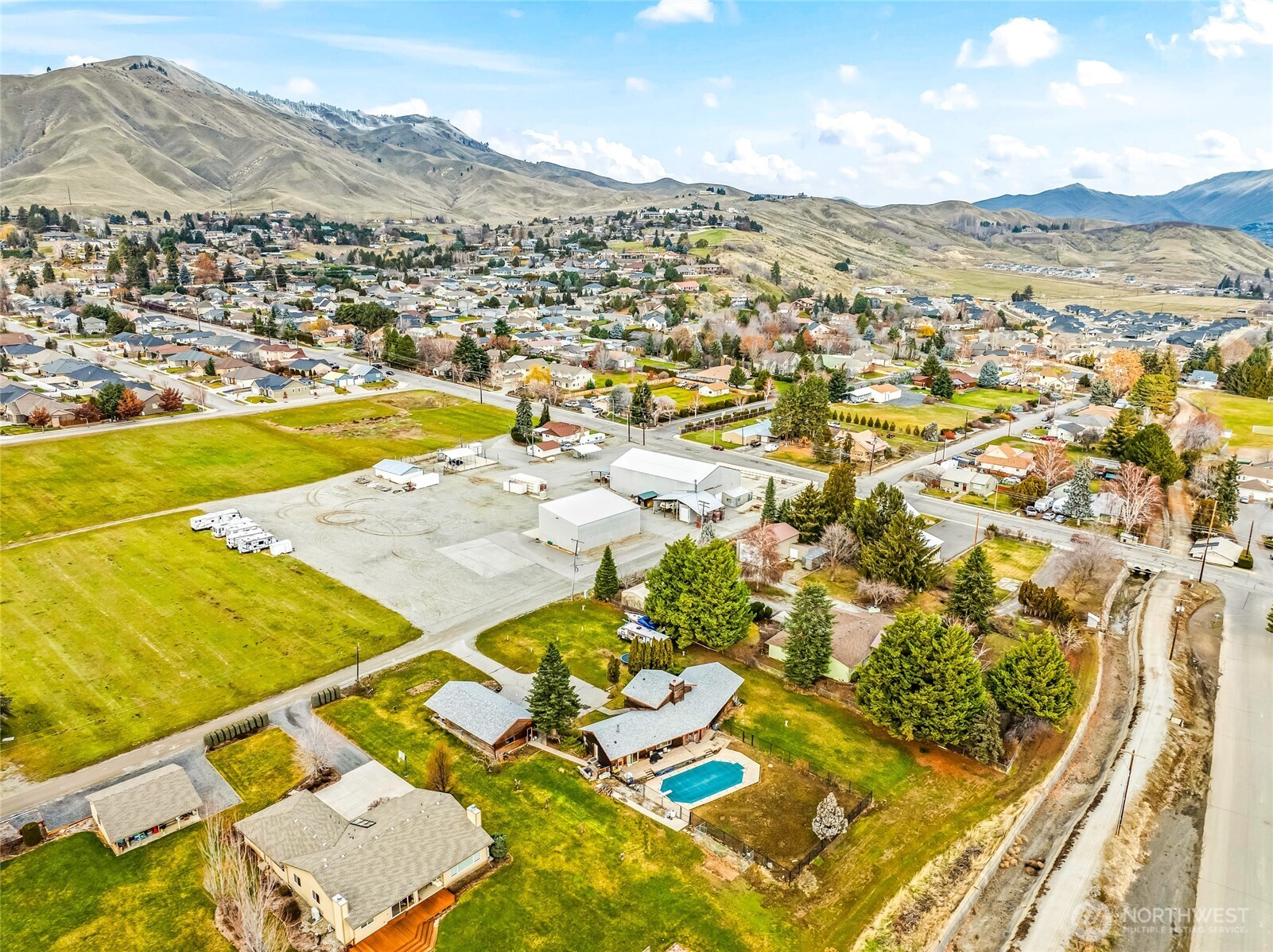 1919 B 5th St , Wenatchee, WA 98801