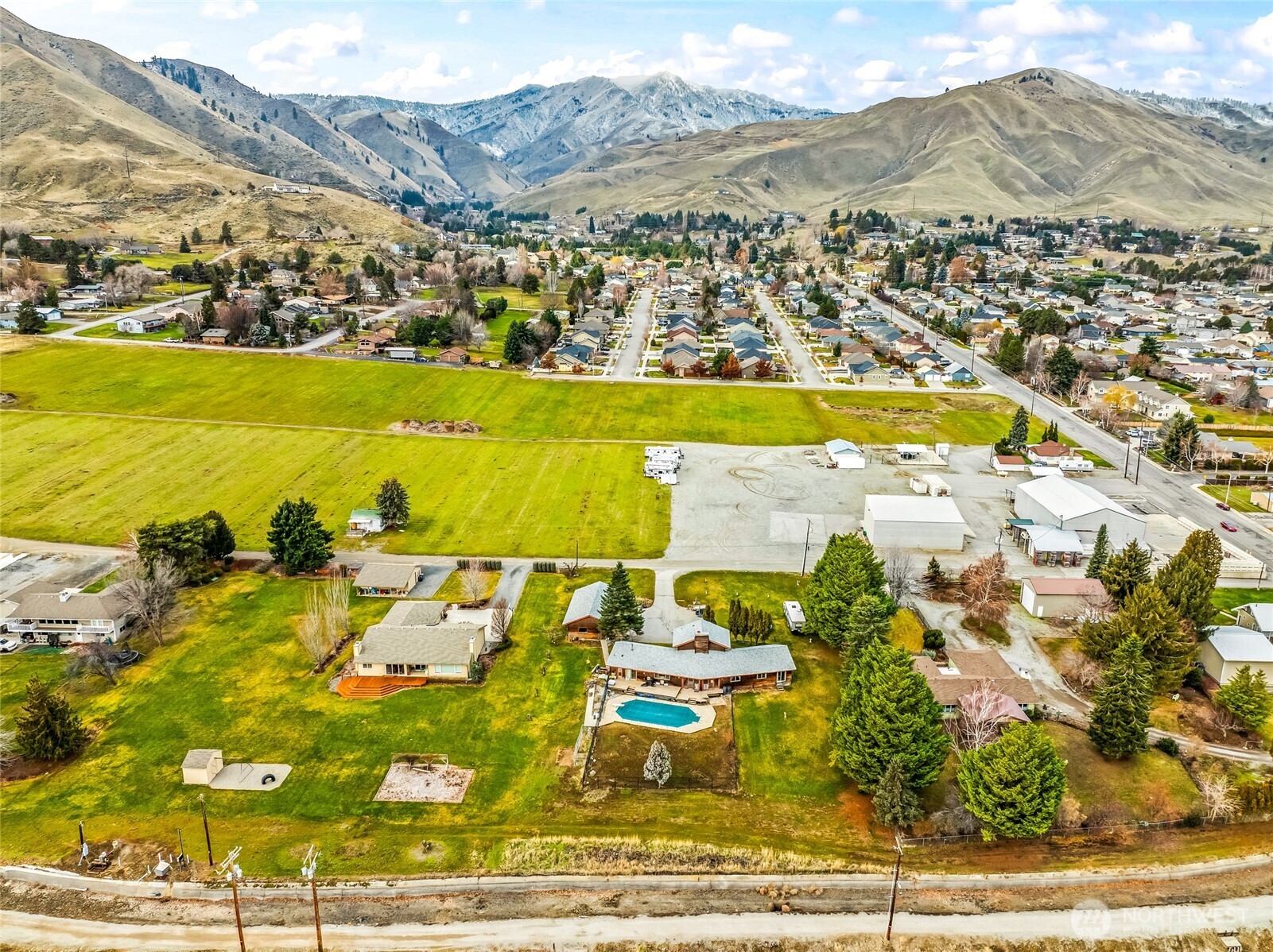 1919 B 5th St , Wenatchee, WA 98801