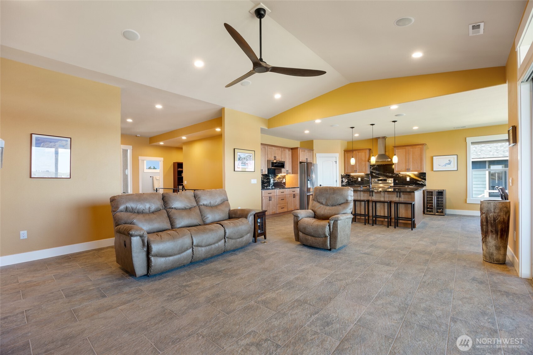 4065 NE Edwards Drive , Moses Lake, WA 98837